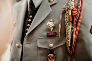 Tenue officielle militaire pour mariage