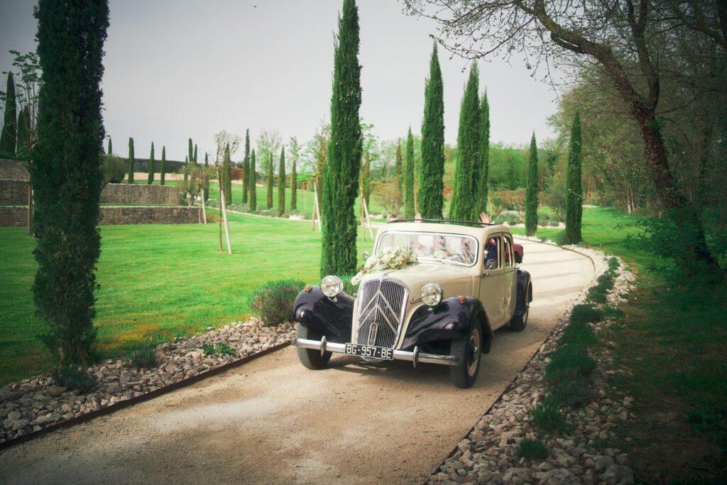 Location traction mariage en drome