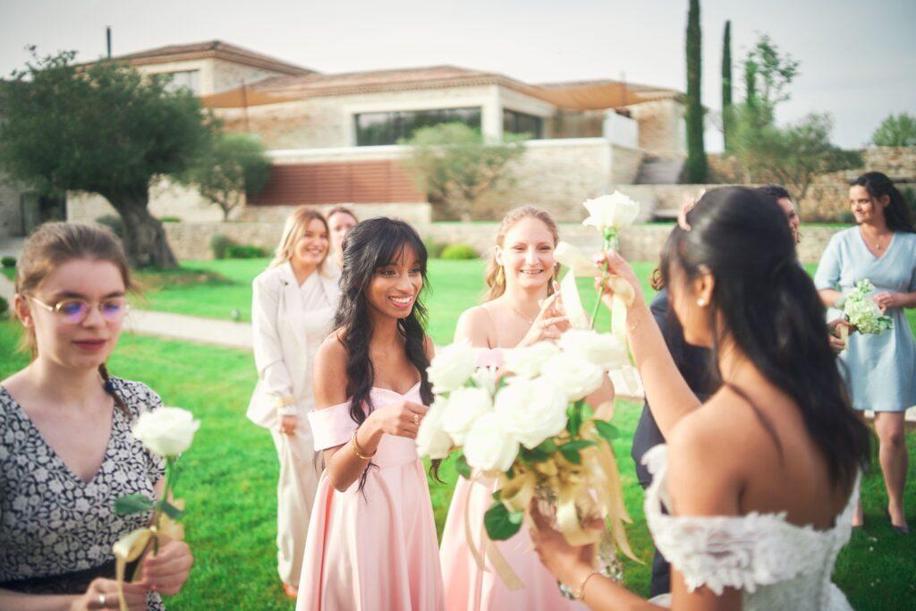 Lancer bouquet de la mariée