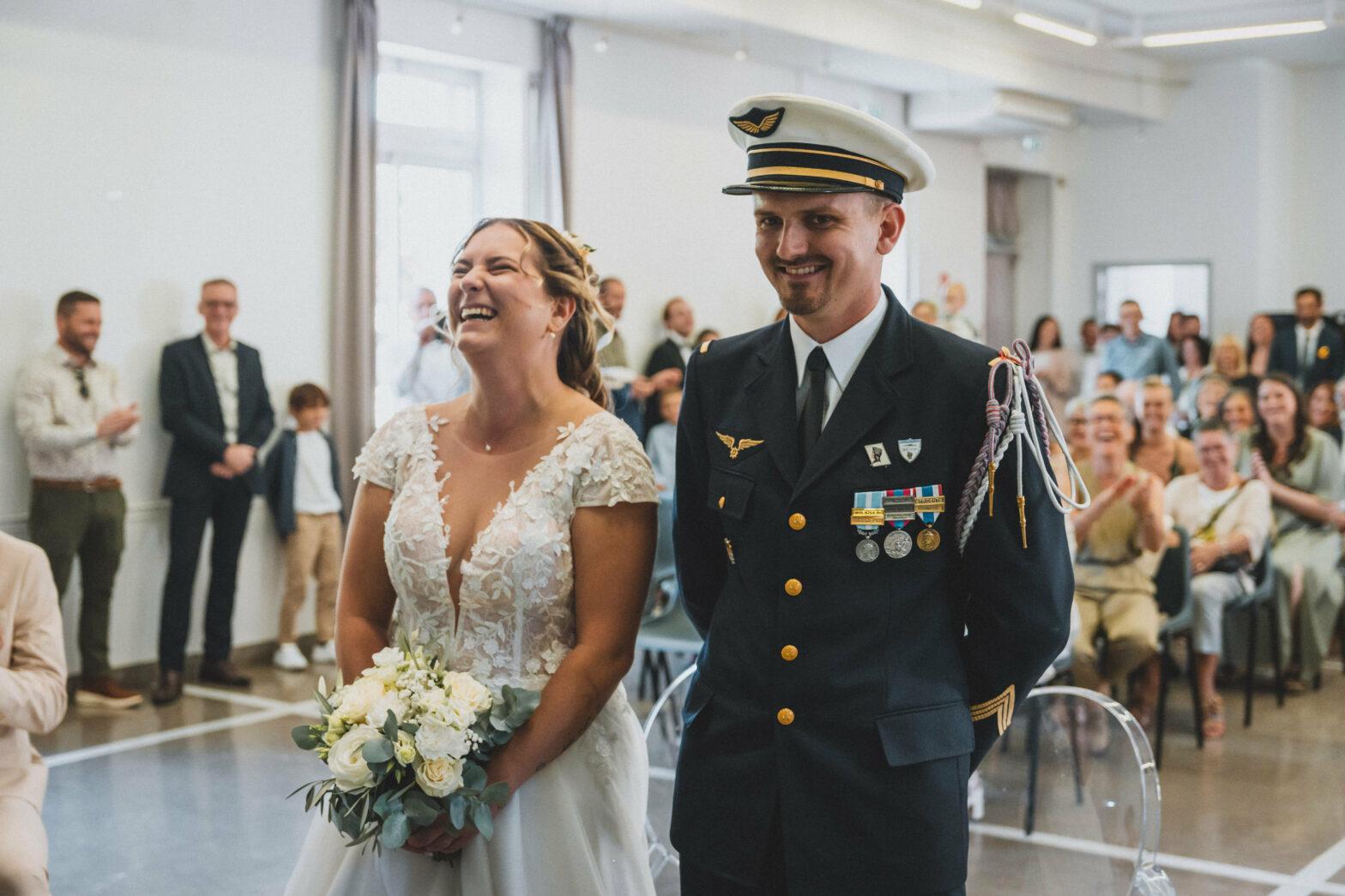 Cérémonie civile de mariage à Frontignan dans l'Hérault. Mariage militaire de l'Armée de l'air